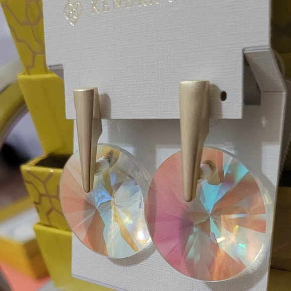 Kendra Scott Dichroic Jolie Earrings Beautiful Faceted Stones - Picture 4 of 15